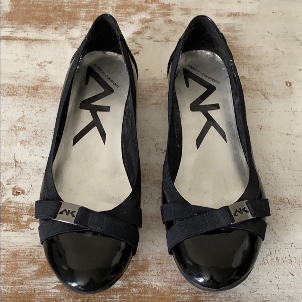 Anne Klein patten black ballet flats